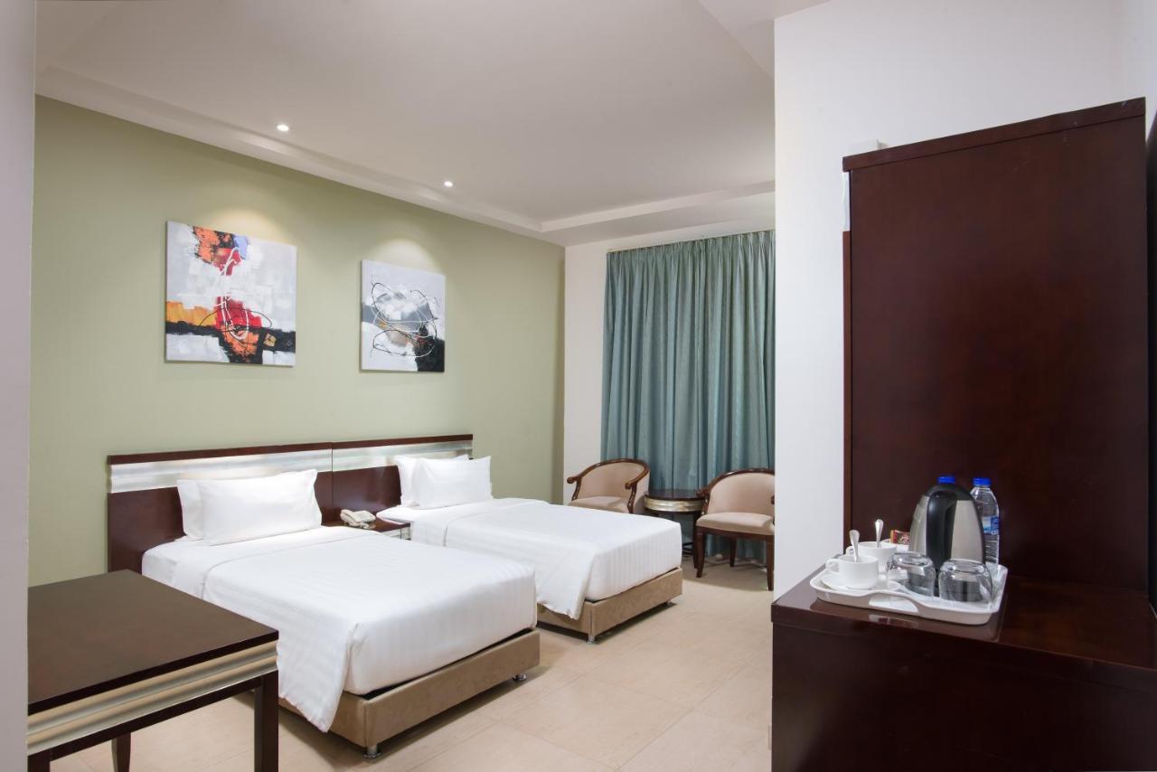 Centara Life Muscat Dunes Hotel Esterno foto